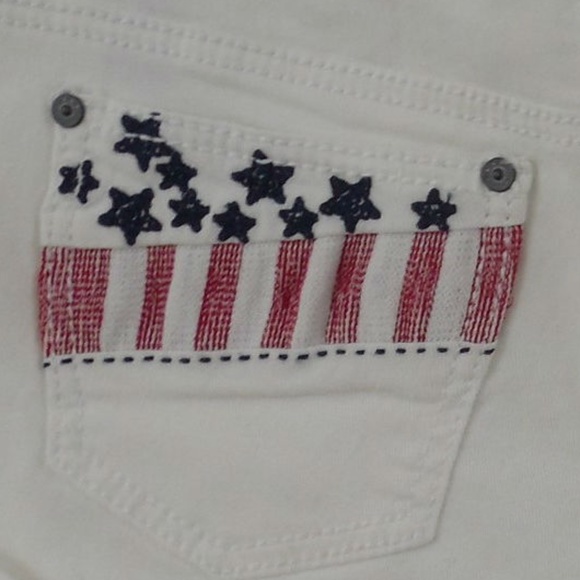 NWT Hippie Laundry White Jean Shorts - Picture 4 of 8